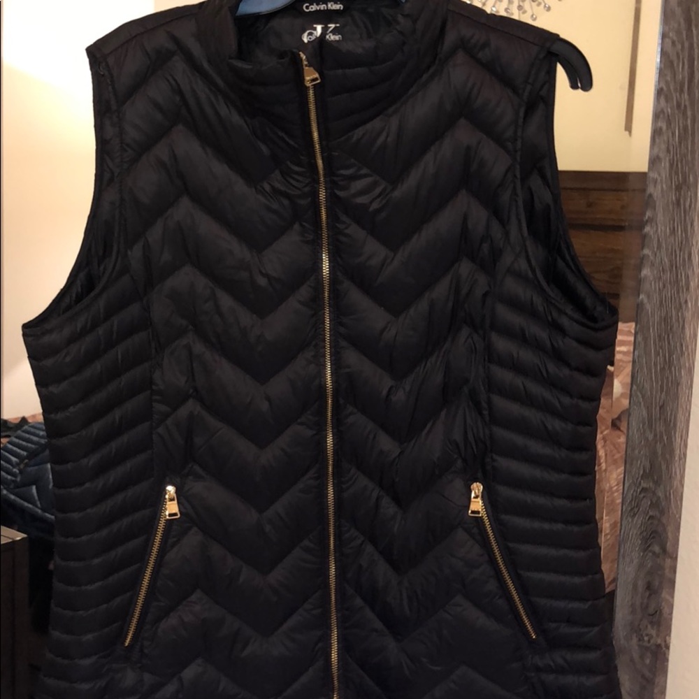 Calvin Klein Puffer Vest- Black